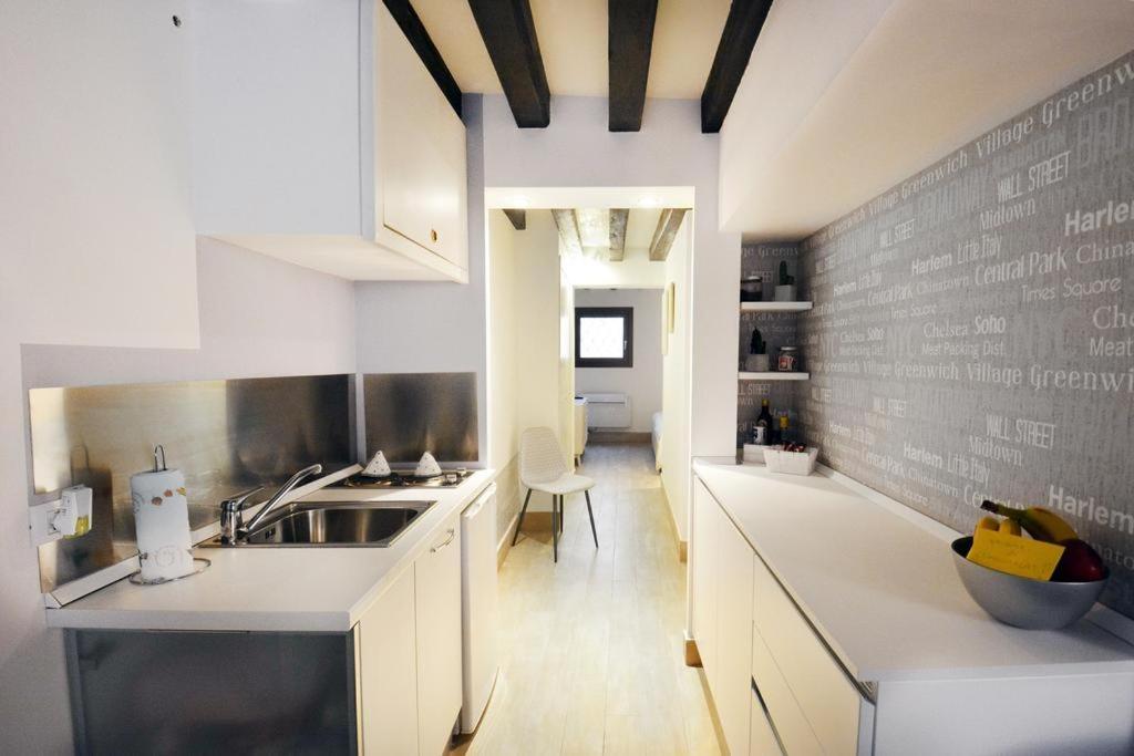 Casanova Flat Apartment เวนิส ภายนอก รูปภาพ