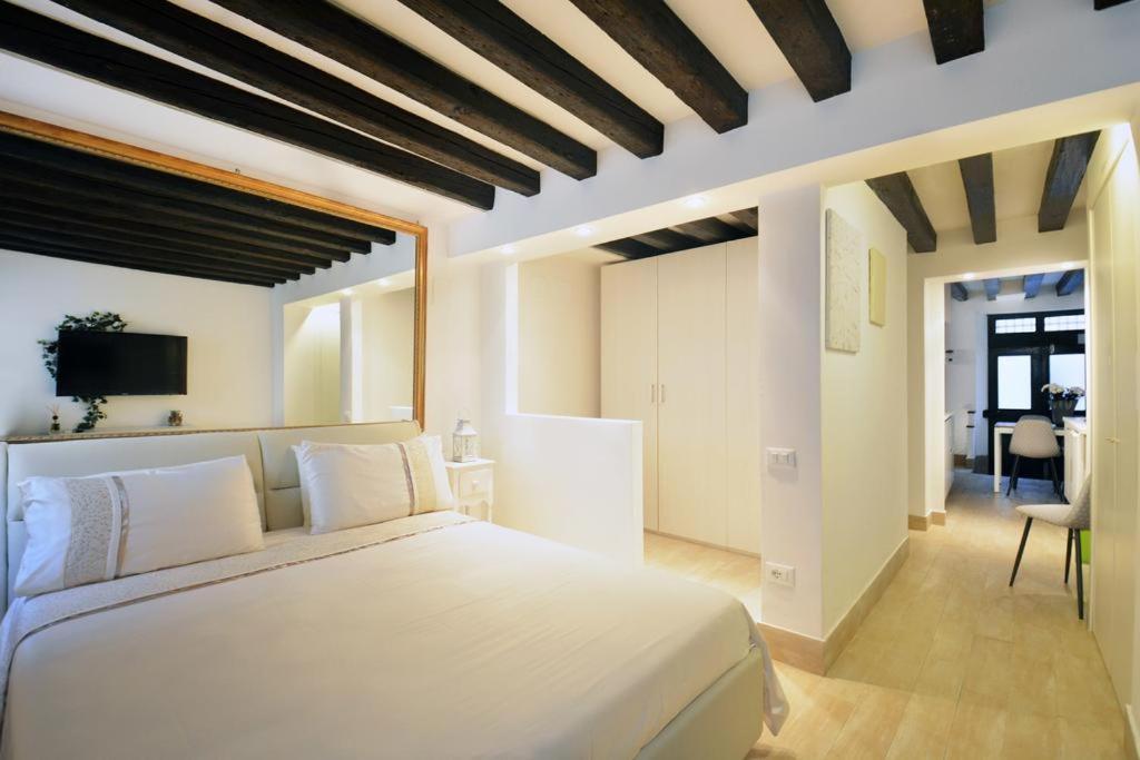 Casanova Flat Apartment เวนิส ภายนอก รูปภาพ