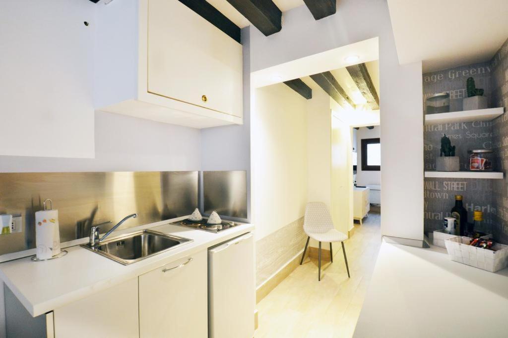 Casanova Flat Apartment เวนิส ภายนอก รูปภาพ